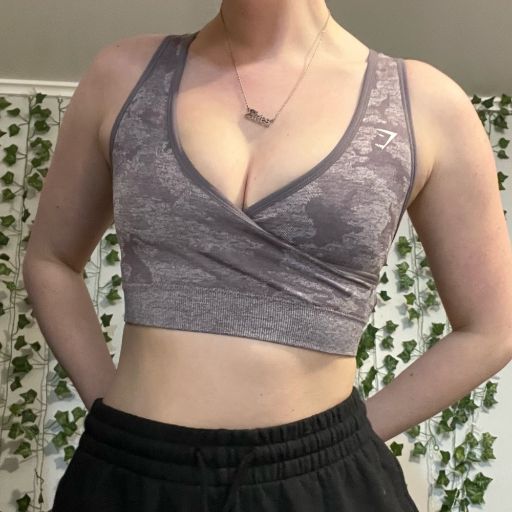gymshark camo bra